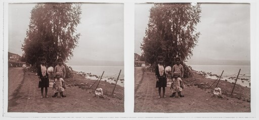 Stereoscopic photo of three children, British Mandate of Palestine, 1935